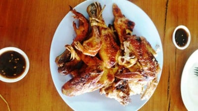 ไก่ย่างบัวตอง