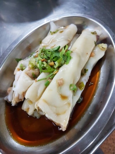 แม่จันทร์ หมี่เกี๊ยว