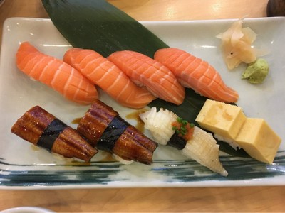 Sushi แซลมอน ปลาไหล ไข่หวาน เอนกาวะ