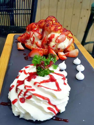 Maison La Patis (เมซง ลา ปาติส) Emquartier Maison La Patis (เมซง ลา ปาติส) Emquartier