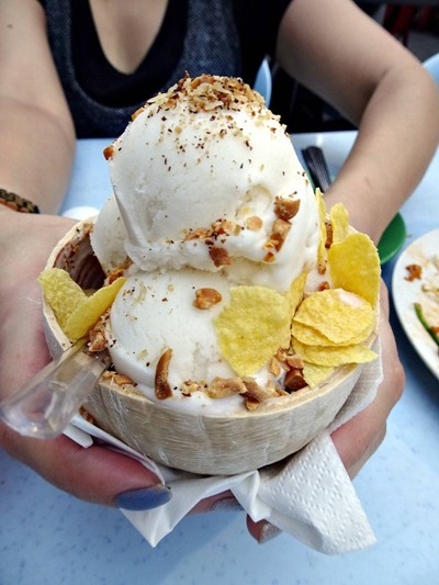 ไอศกรีมมะพร้าว อร่อยมากกกก!