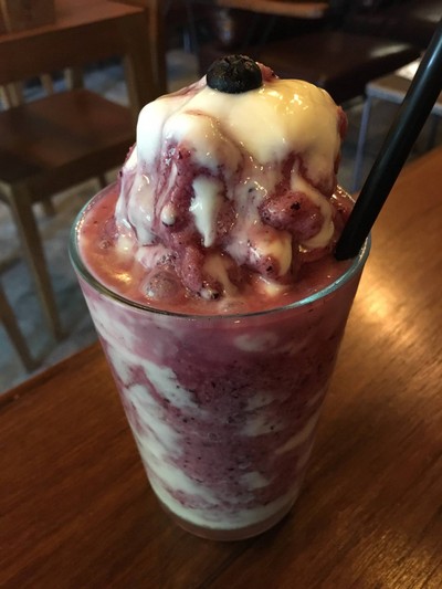 Blended Blueberry Yogurt