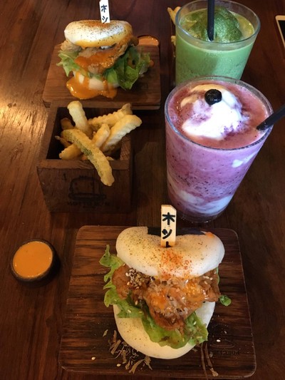 อาหาร หรือ เครื่องดื่ม