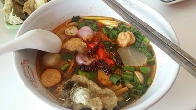 เย็นตาโฟเครื่องทรง โดย อ.มัลลิการ์ (Yentafo Kruengsonge by A. Mallika) มอเตอร์เวย์ (ขาออก) เย็นตาโฟเครื่องทรง โดย อ.มัลลิการ์ (Yentafo Kruengsonge by A. Mallika) มอเตอร์เวย์ (ขาออก)