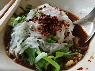 เล็กเนื้อไม่ตก