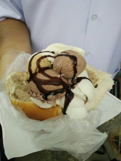 Bread Ice Cream