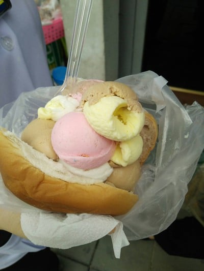 Bread Ice Cream