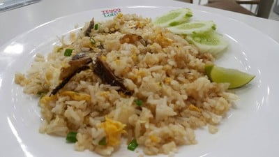 ข้าวผัดปลาทู