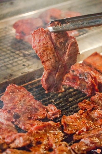 เฮง เฮง เฮง หมูย่าง สันป่าข่อย ตลาดสันป่าข่อย