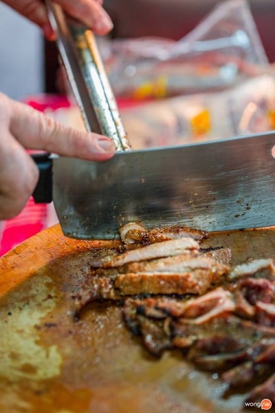 เฮง เฮง เฮง หมูย่าง สันป่าข่อย ตลาดสันป่าข่อย