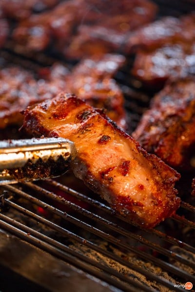 เฮง เฮง เฮง หมูย่าง สันป่าข่อย ตลาดสันป่าข่อย