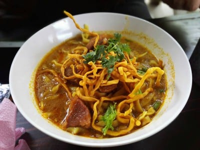 ข้าวซอยใจแก้ว (ข้าวซอย) ข้าวซอยใจแก้ว (ข้าวซอย)