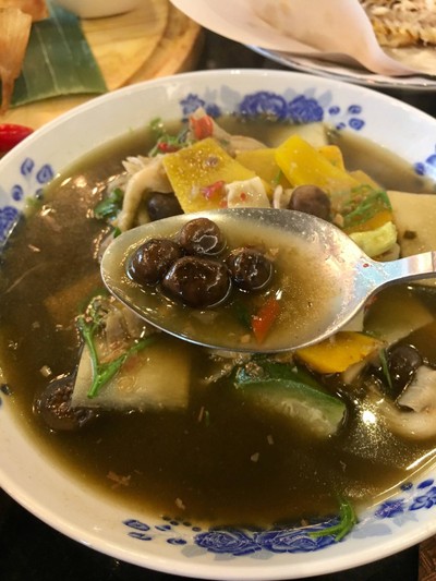 แกงลาวเห็ดถอบ