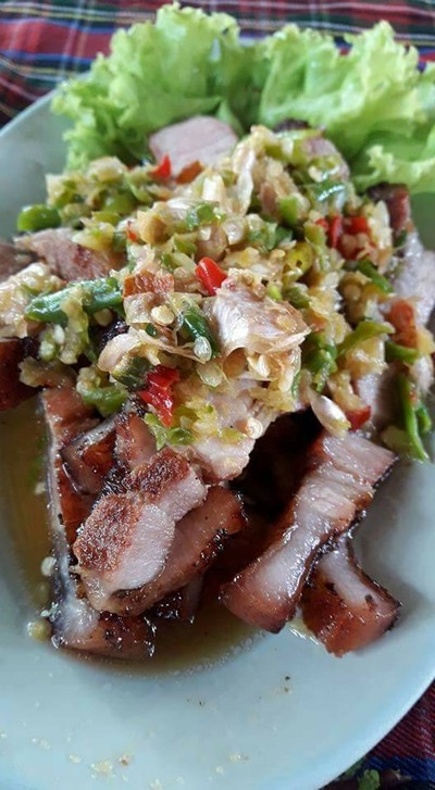 หมูคำหวาน