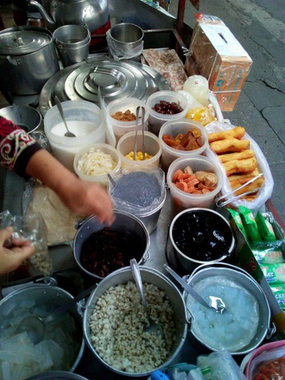 เครื่องเน้นๆ ใส่ครบทุกอย่าง30.-บาทอิ่มจนจุกแน่นอนจร้า