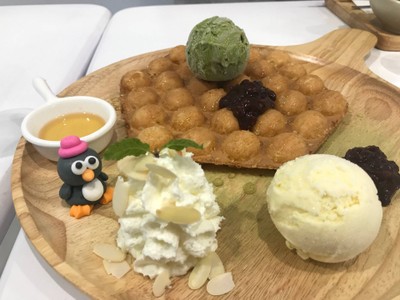 วาฟเฟิลชาเขียว ถั่วแดง