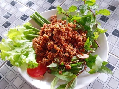 เมนูของร้าน ส้มตำหลวงพระบาง