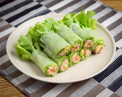 สลัดไส้ทูน่า