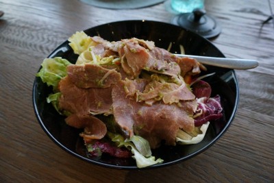 ยำหมูแฮมอบน้ำผึ้ง