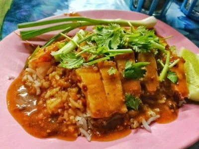 เอ้ก ข้าวหมูแดง-หมูกรอบ เอ้ก ข้าวหมูแดง-หมูกรอบ