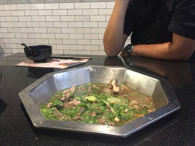 อาหาร หรือ เครื่องดื่ม