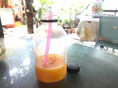 น้ำส้มคั้น