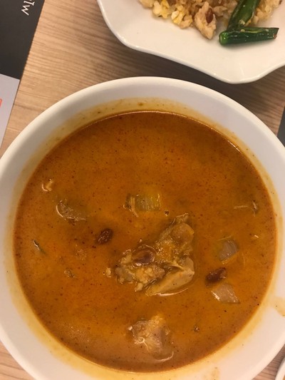 แกงมัสมั่นไก่