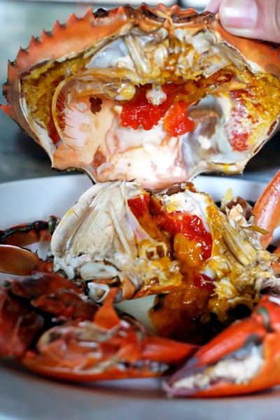 ปูไข่นึ่ง