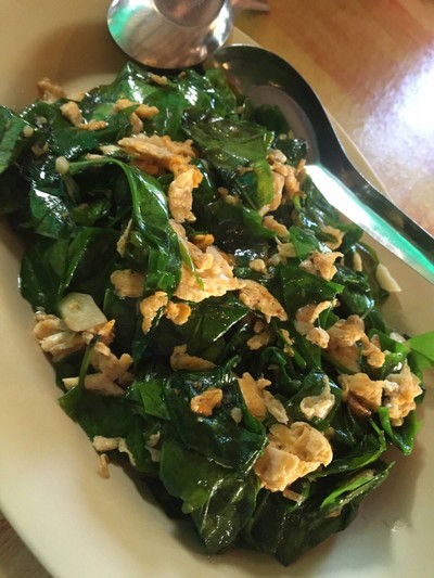 ใบเหลียงผัดไข่