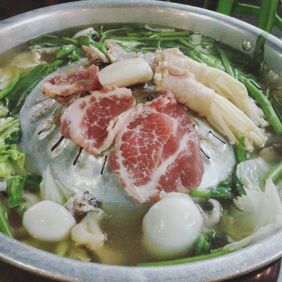 อาหาร หรือ เครื่องดื่ม