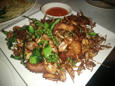 หมูทอดสมุนไพร