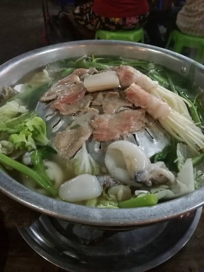 อาหาร หรือ เครื่องดื่ม