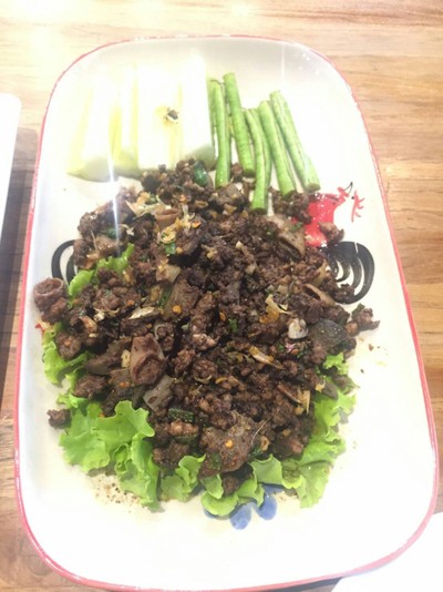 ลาบคั่วหมู