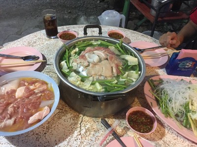 อาหาร หรือ เครื่องดื่ม