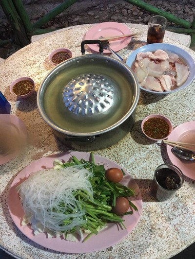 อาหาร หรือ เครื่องดื่ม