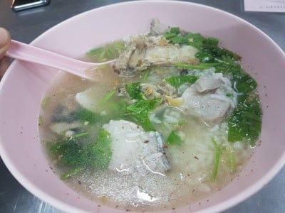 ข้าวต้มหัวปลา เนื้อปลา