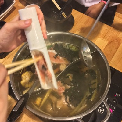 ท้องแซลมอน