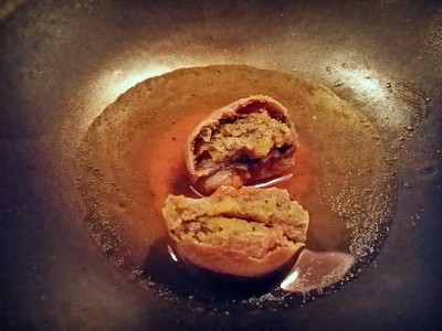 Banana flower dumpling, tomato fennel, split peas