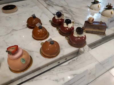 อาหาร หรือ เครื่องดื่ม