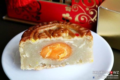 ขนมไหว้พระจันทร์ไส้เม็ดบัวไข่เดี่ยว