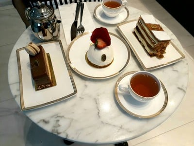 อาหาร หรือ เครื่องดื่ม