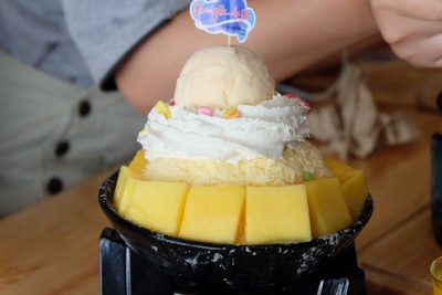 Bingsu by GU (บิงซู บาย กู) สายไหม 41 (ติดถนน) Bingsu by GU (บิงซู บาย กู) สายไหม 41 (ติดถนน)