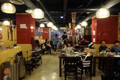 บรรยากาศ suwon rib Myeongdong