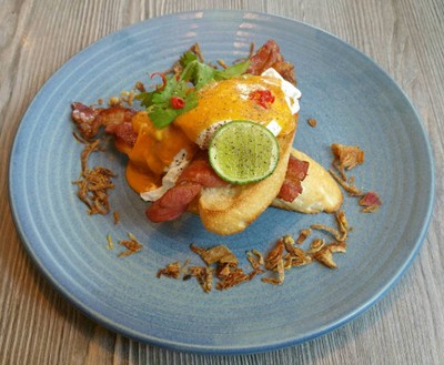 Eggs Benedict with Bacon