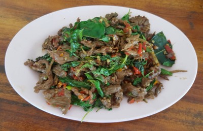 กวางผัดพริกแกง