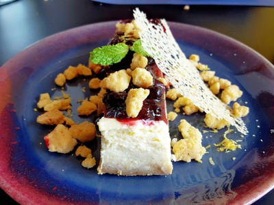 Baked Lemon Cheesecake, Berries