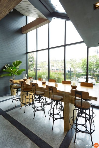บรรยากาศ The Hub Cafe and Eatery พระราม 9