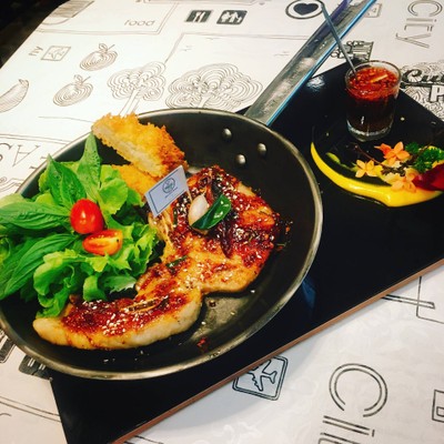 สเต็กหมูคุโรบุตะ