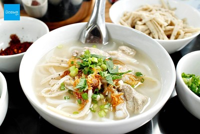 ข้าวเปียกเส้นนาคา สาขาตลาดเจ้าฟ้าวาไรตี้ ข้าวเปียกเส้นนาคา สาขาตลาดเจ้าฟ้าวาไรตี้