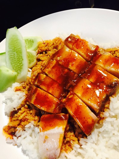 ข้าวหมูกรอบ